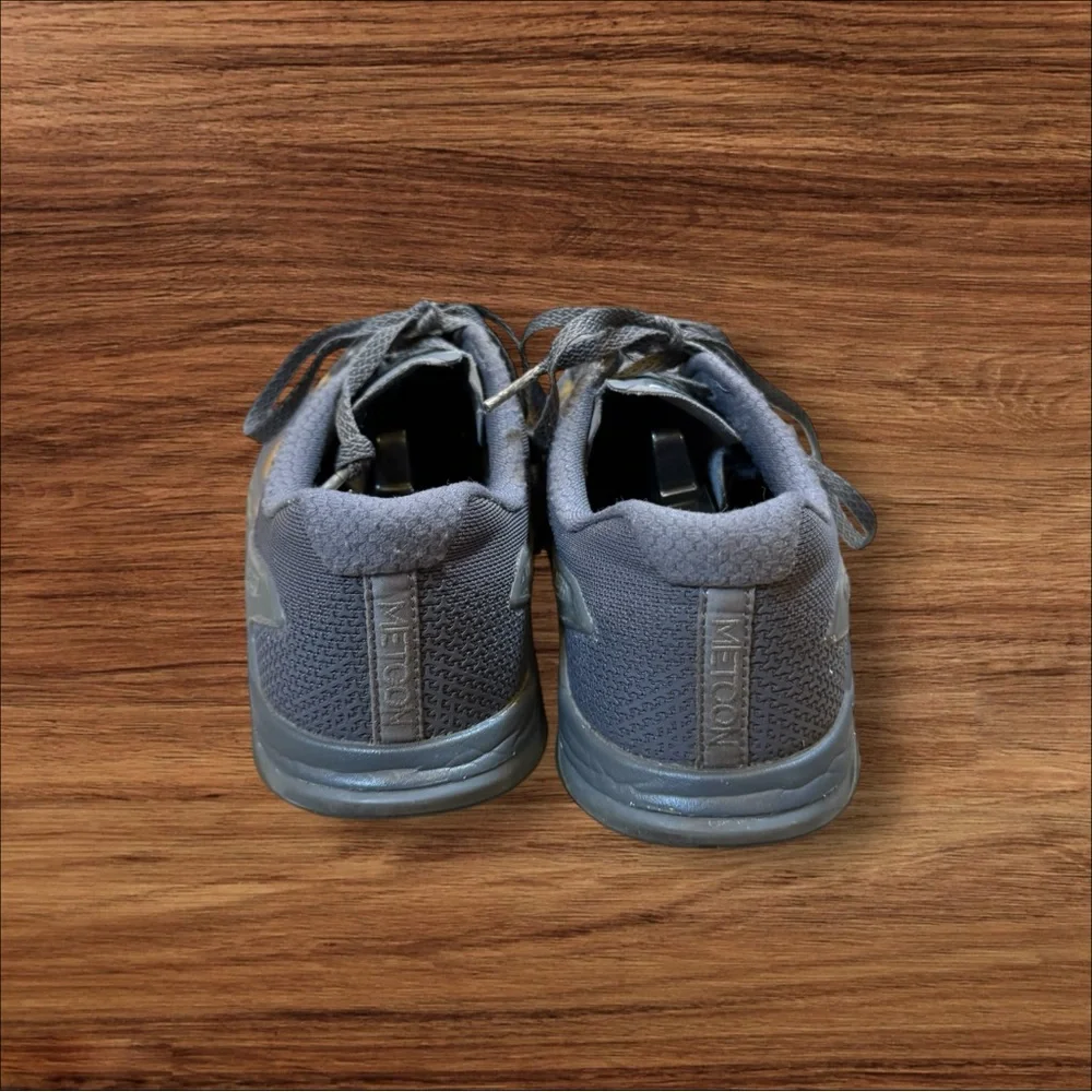 Nike Metcon 4 Training Sneakers Size 10‎ Women’s AR5136-991 Grey